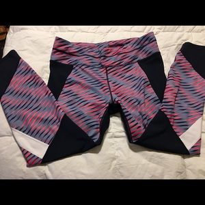 Athleta mid-rise tights size large in EUC